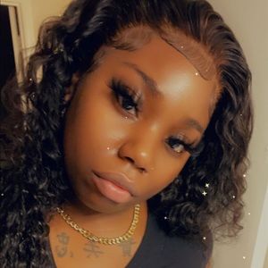 Meet your Posher, Aleshia